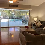 Tropical Paradise - Heated Pool, Spa & Bbq - Close To Restaurants & Beaches!