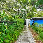 Peaceful Studio Near Golf Course In Clearwater!