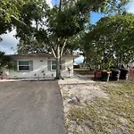 Beautiful Studio 10 Min From The Beach 1
