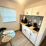 Beautiful Studio 10 Min To Beach 11