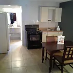 Express Inn & Suites - 5 Miles From St Petersburg Clearwater Airport