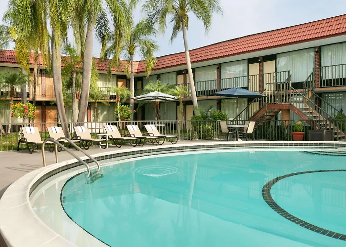 Days Inn By Wyndham Clearwater/Central