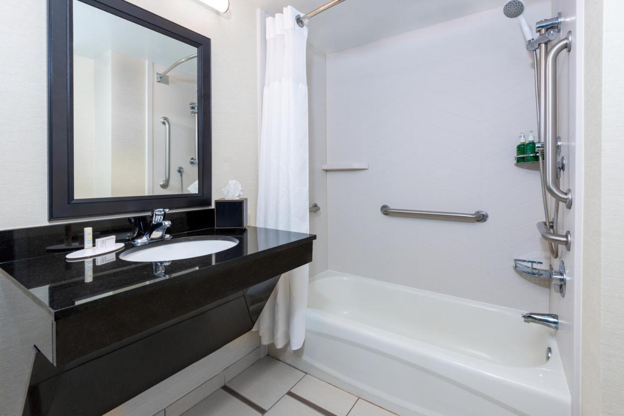 Fairfield And By Marriott Hotel 3*
