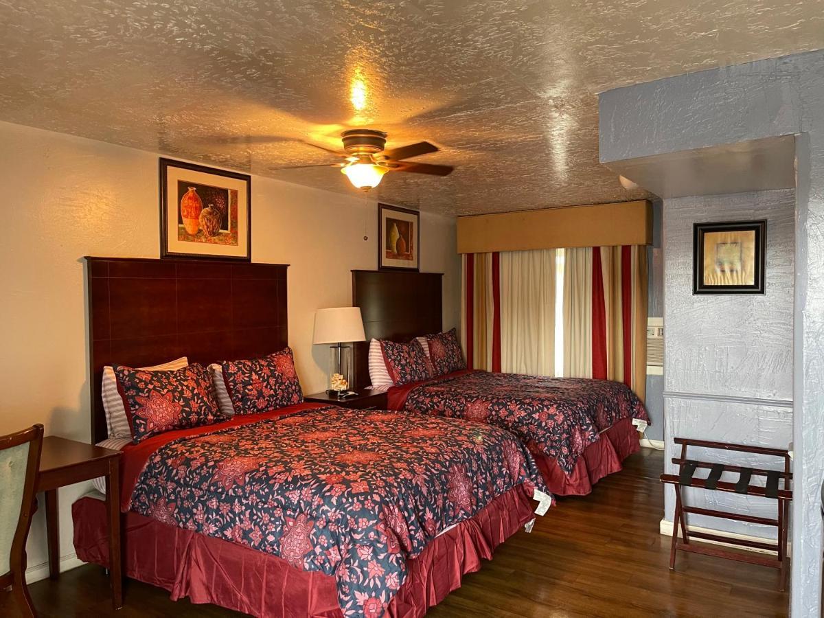 Delux Motel Clearwater