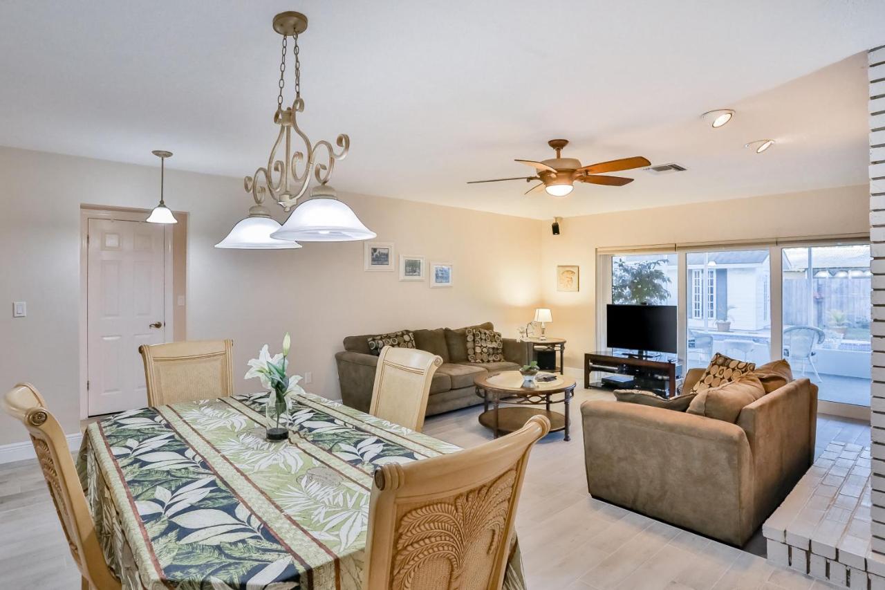 Holiday home Escape To Honeymoon Island *