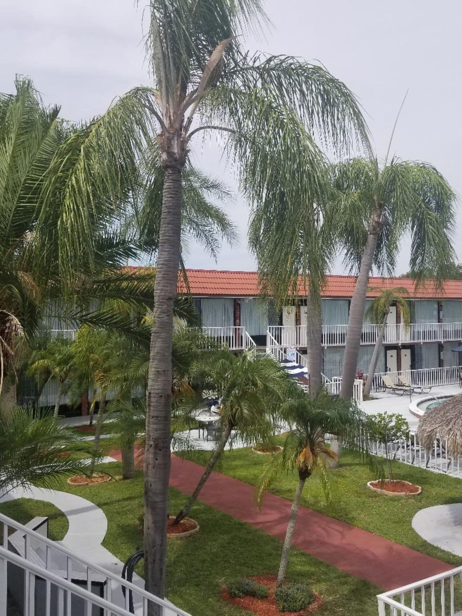 Hotel Days By Wyndham Clearwater/central 2*