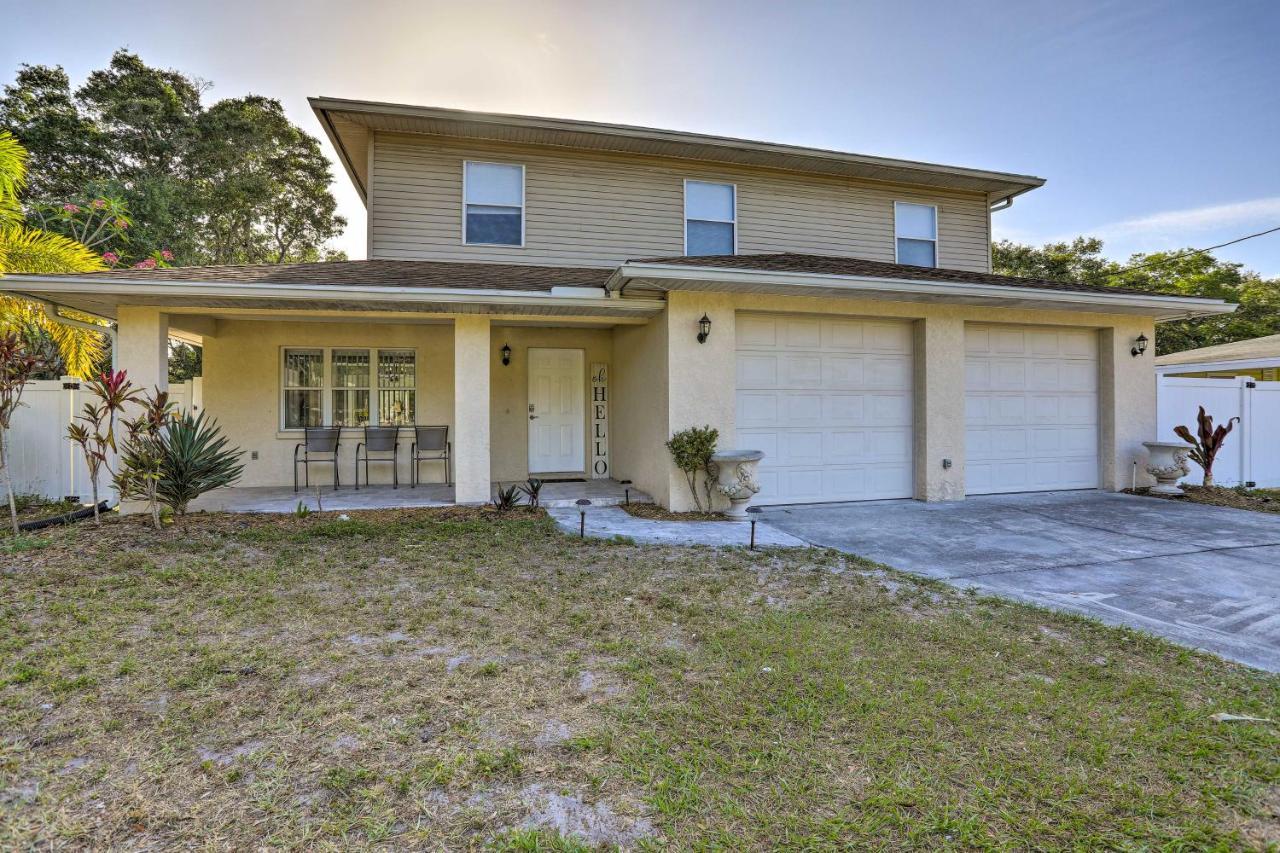 Holiday home Modern With Deck 9 Mi To Clearwater