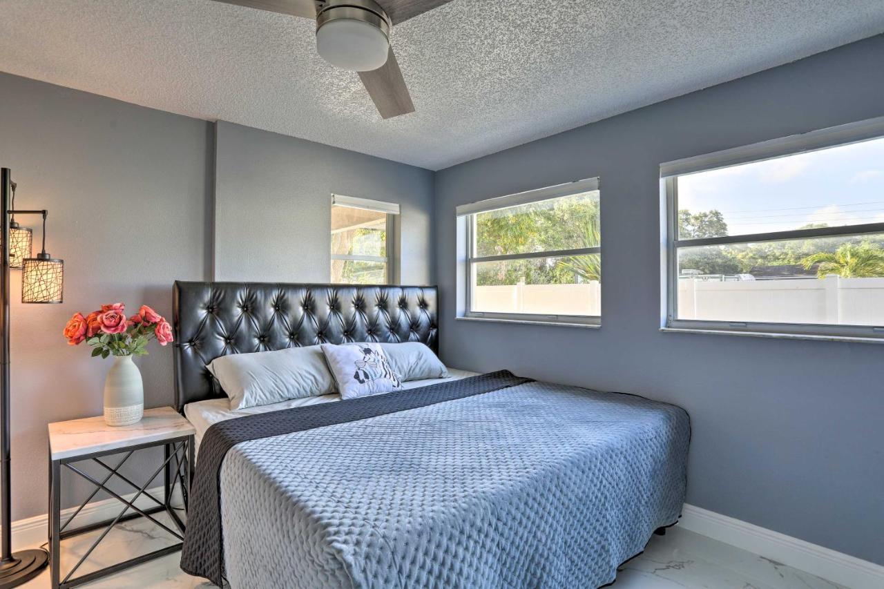 Holiday home Modern With Deck 9 Mi To Clearwater