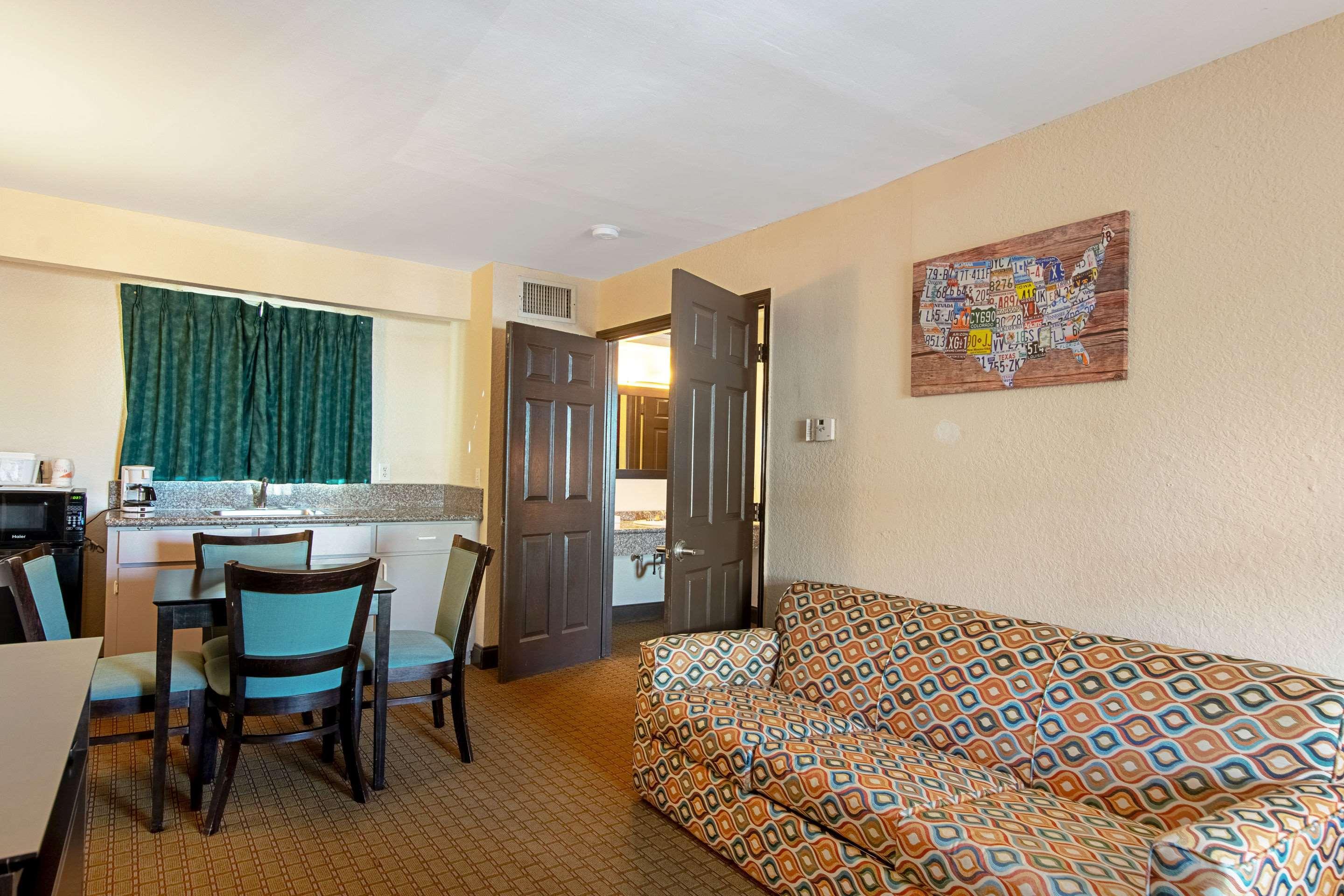 Ramada Limited And Hotel
