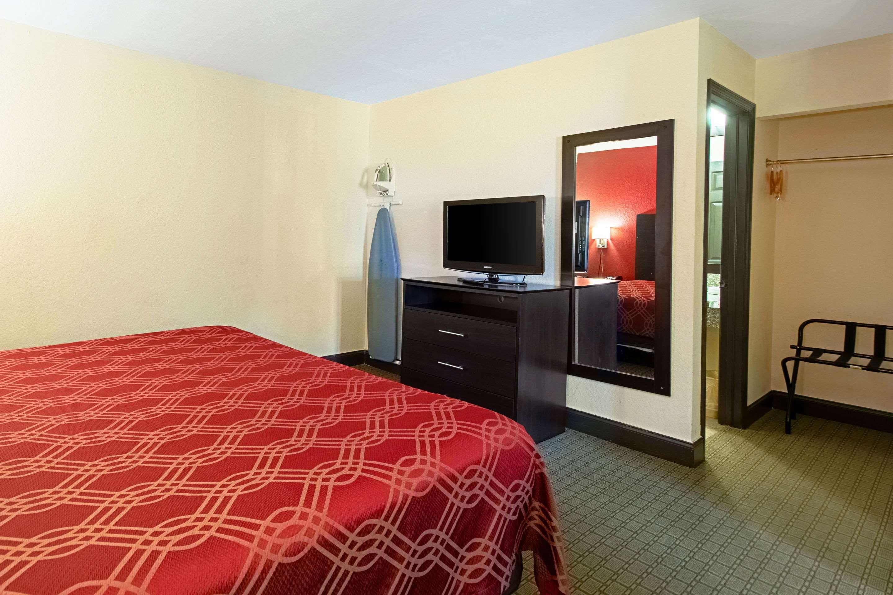Ramada Limited And 2* Clearwater