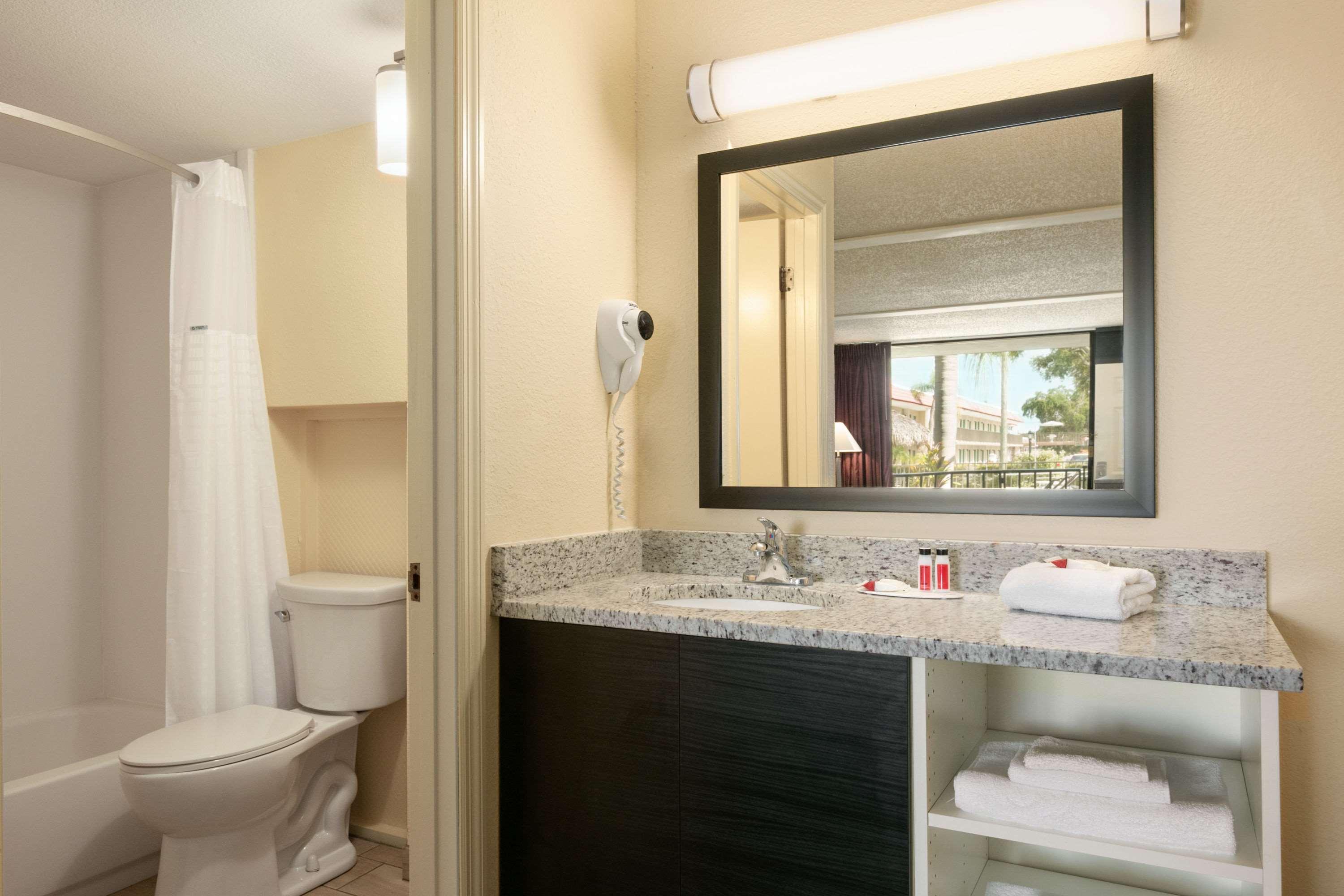 Hotel Days By Wyndham Clearwater/central 2*