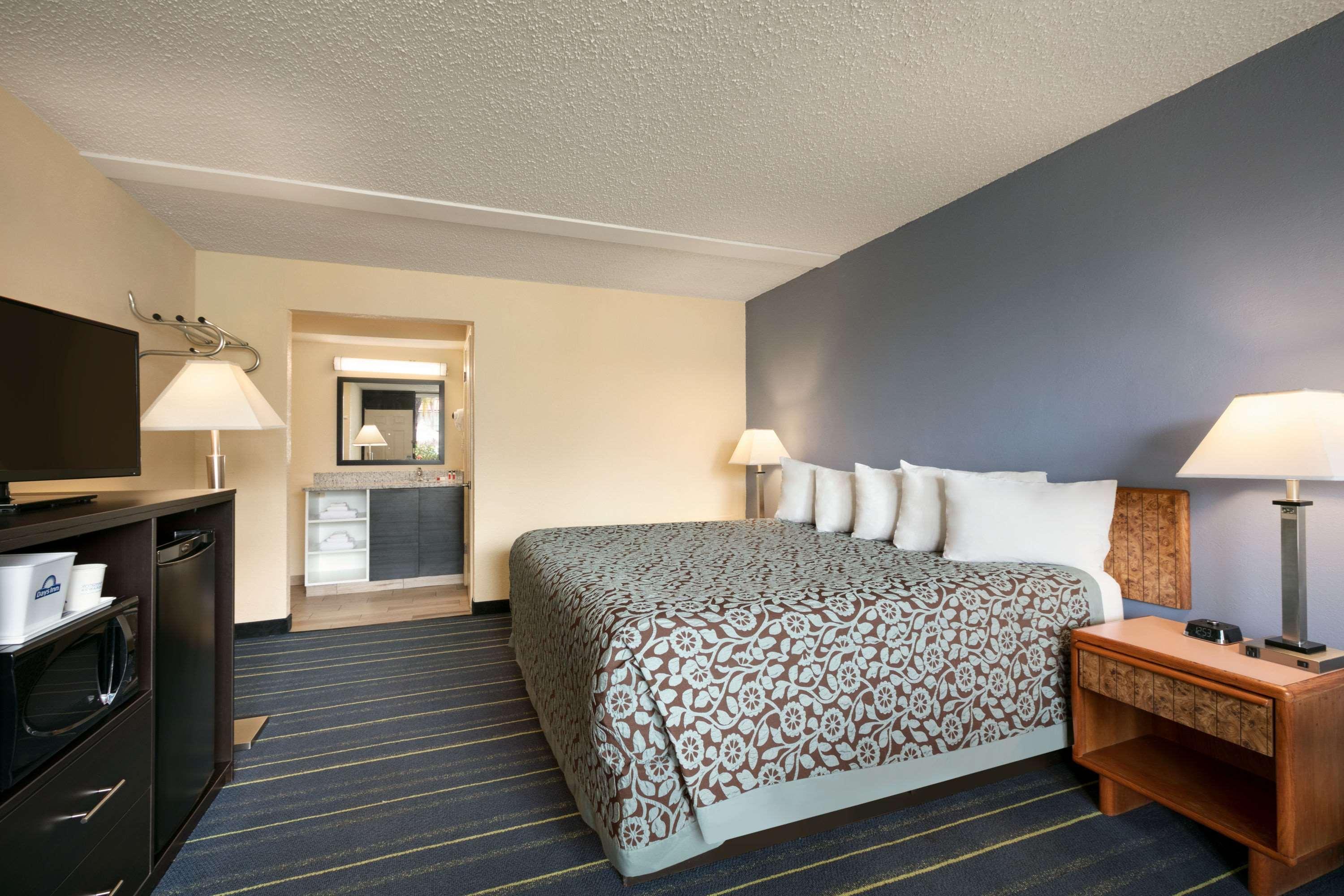 Hotel Days By Wyndham Clearwater/central