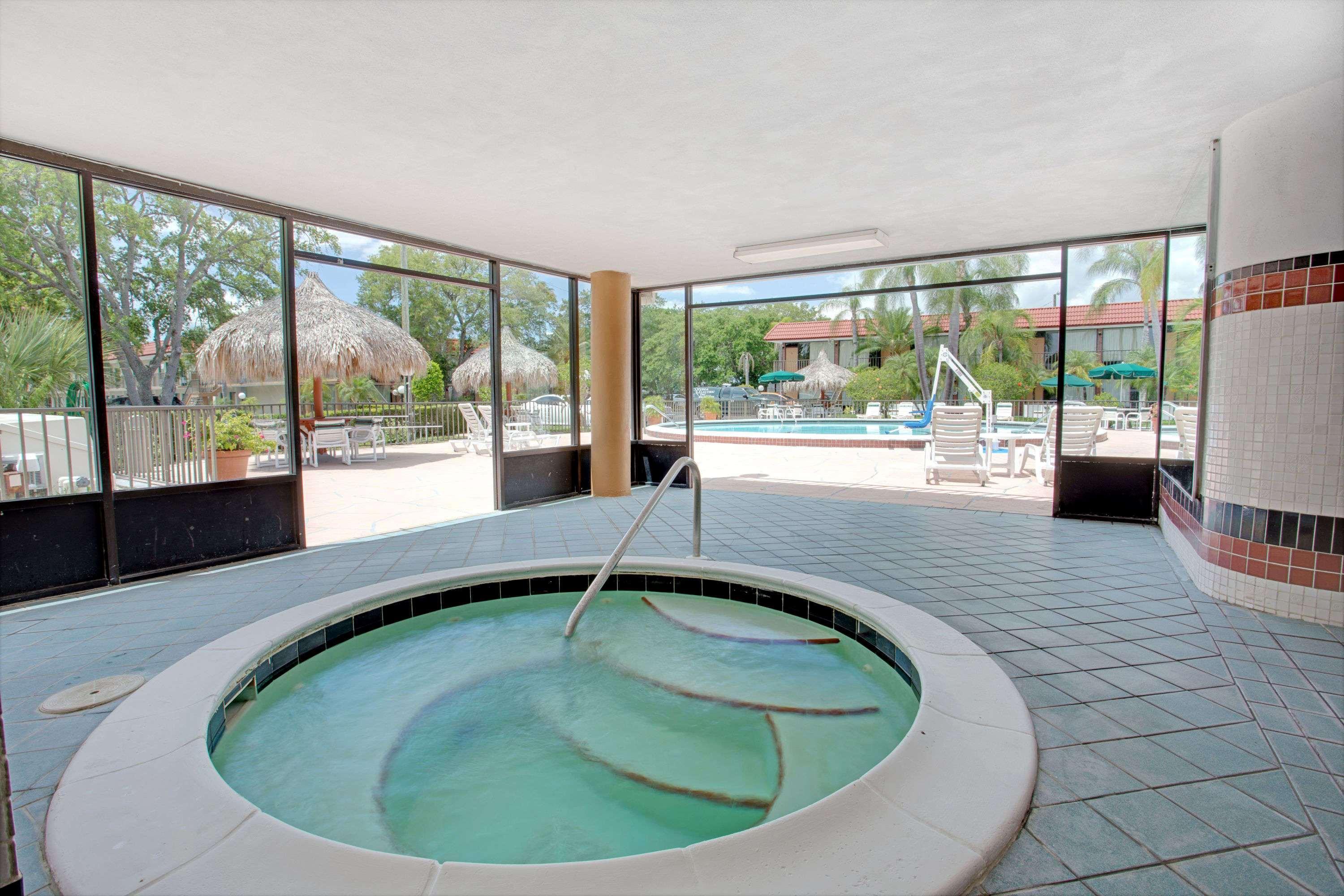 Hotel Days By Wyndham Clearwater/central