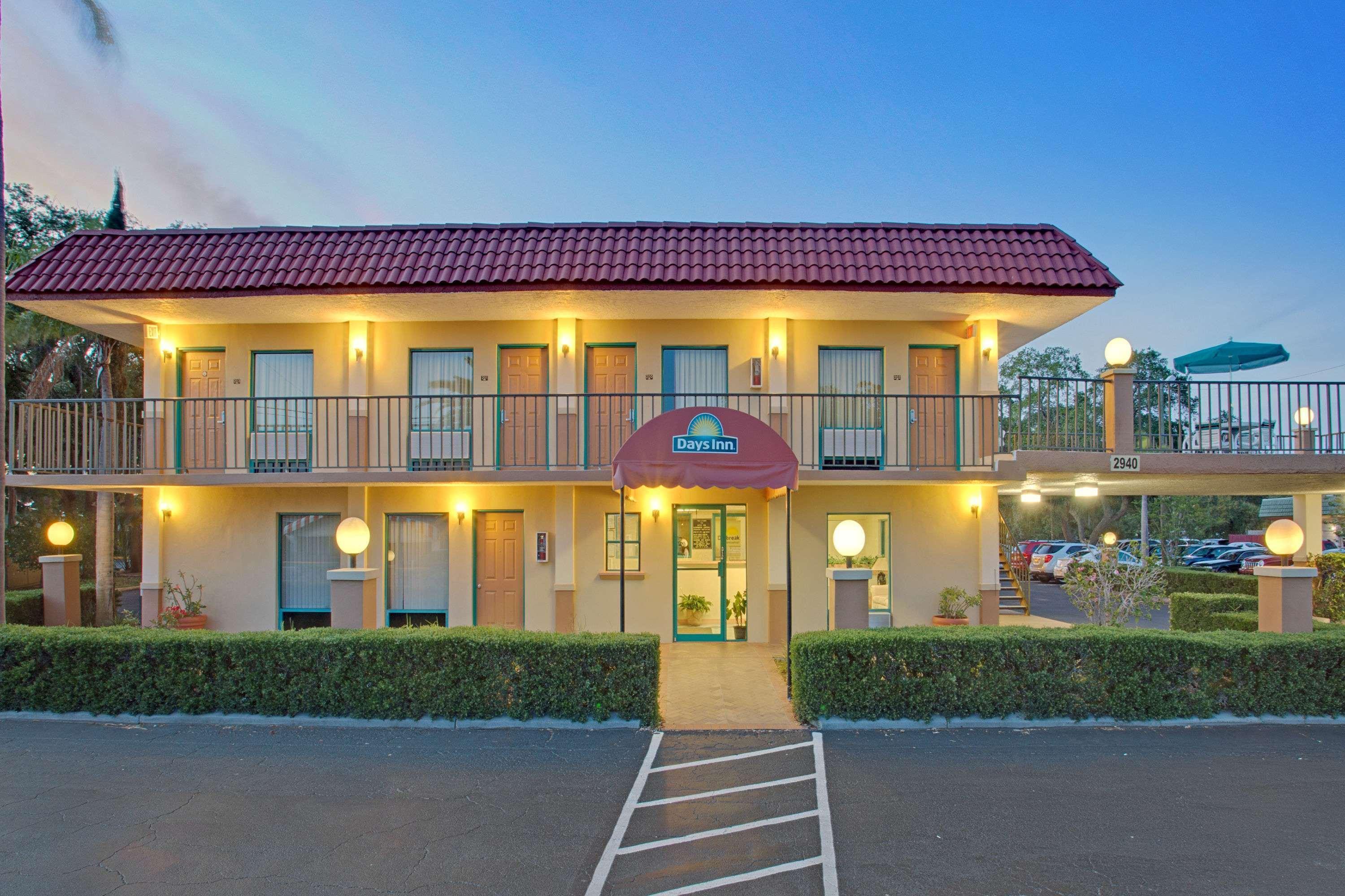 Days By Wyndham Clearwater/central Hotel