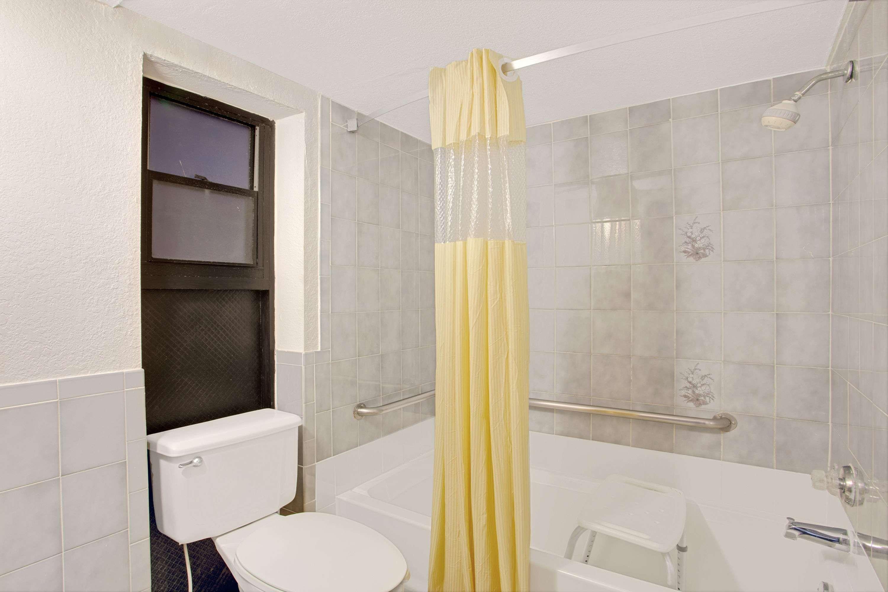 Days By Wyndham Clearwater/central 2* Clearwater