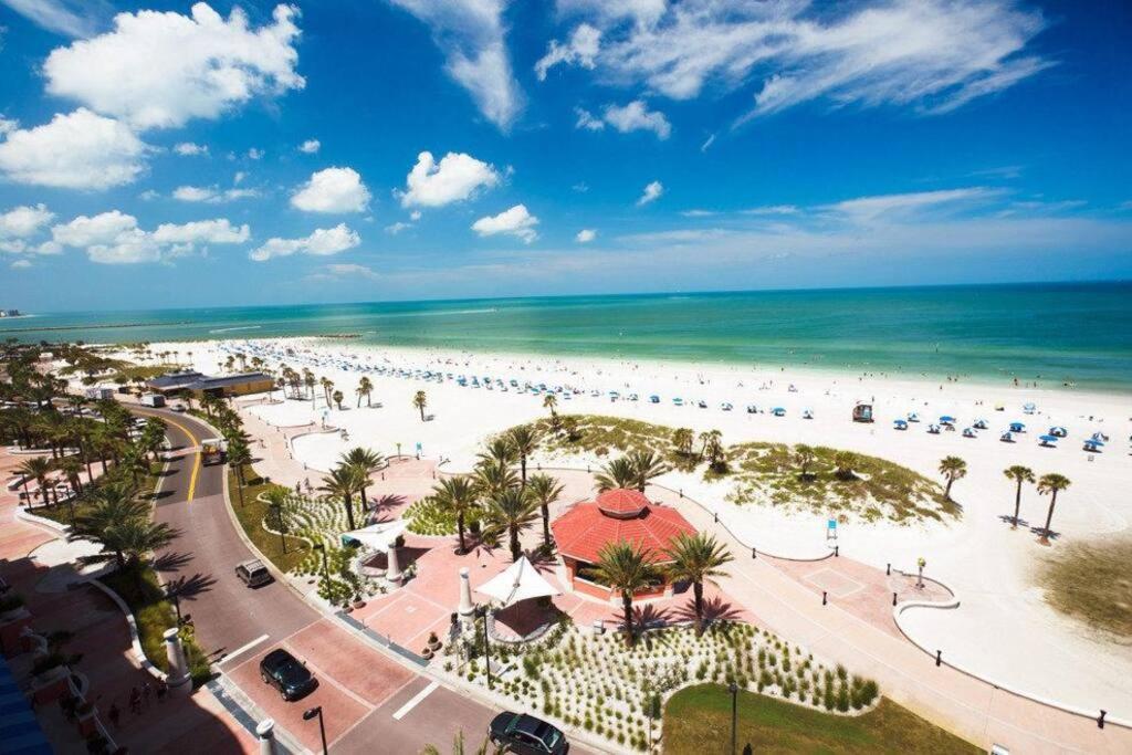 Apartment O Stunning Minutes From Gorgeous Beaches O *