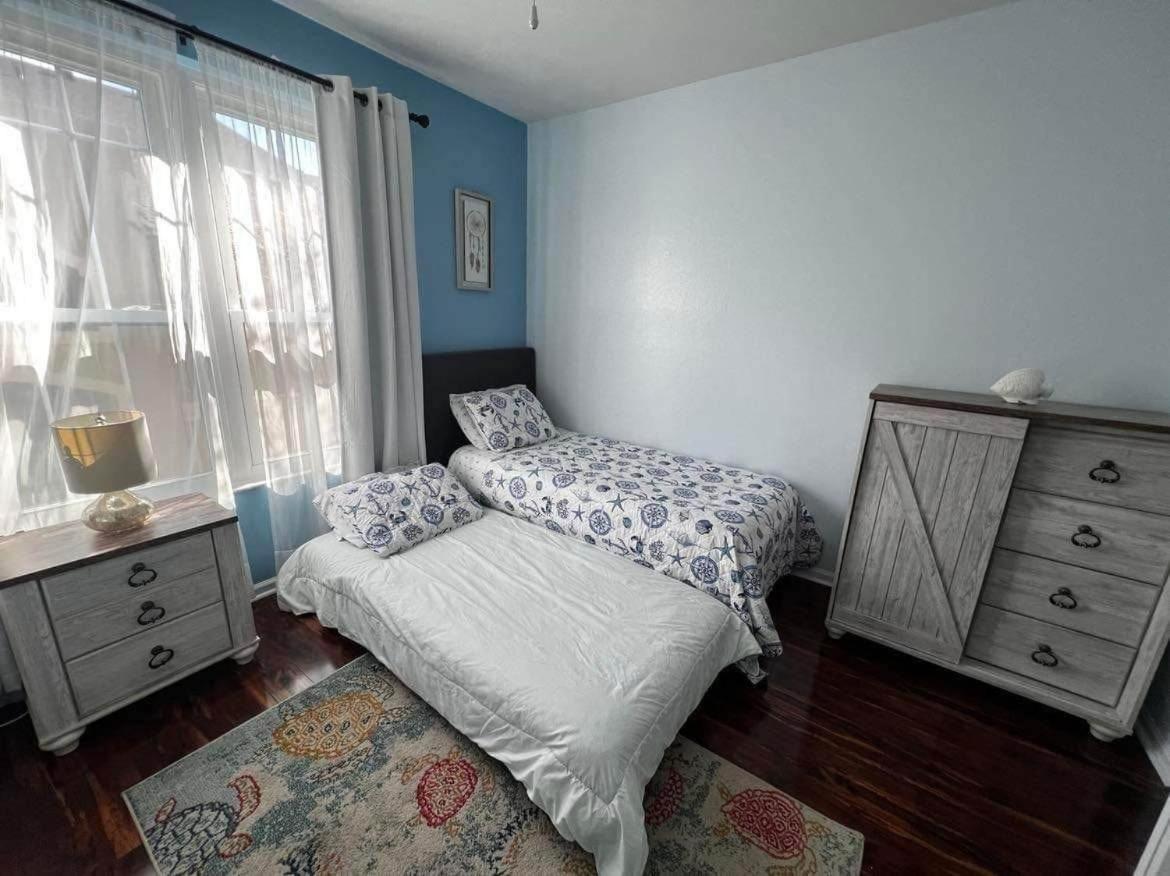 Apartment New 2bed2bath - - Free Wi-fi And Parking *