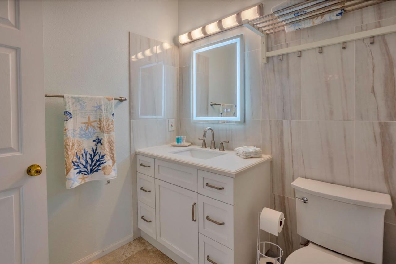 Apartment New 2bed2bath - - Free Wi-fi And Parking *