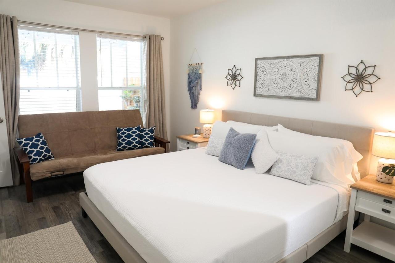 Bohemian Escape - 7 Min To The Beach, Bbq Grill, Playground Clearwater