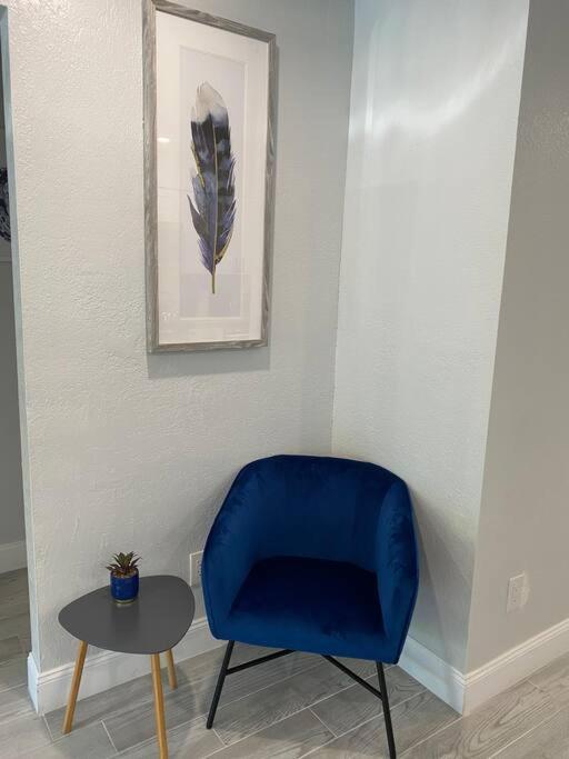 Apartment Charming 2-bedrooms With Private Backyard