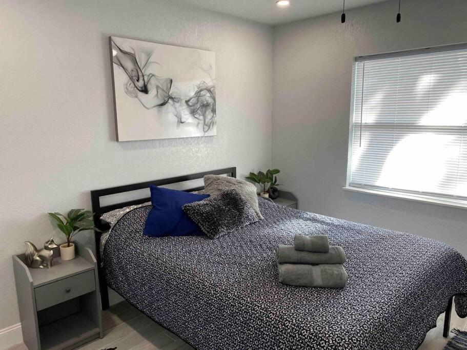 Apartment Charming 2-bedrooms With Private Backyard