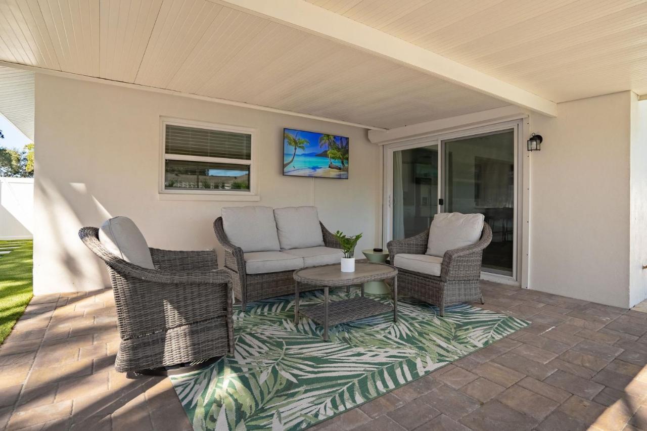 Heated Pool Hot Tub & Dunedin Pet Friendly * Clearwater