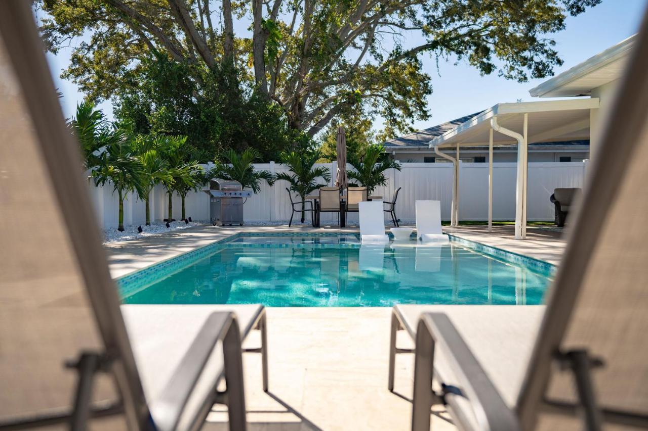 Holiday home Heated Pool Hot Tub & Dunedin Pet Friendly