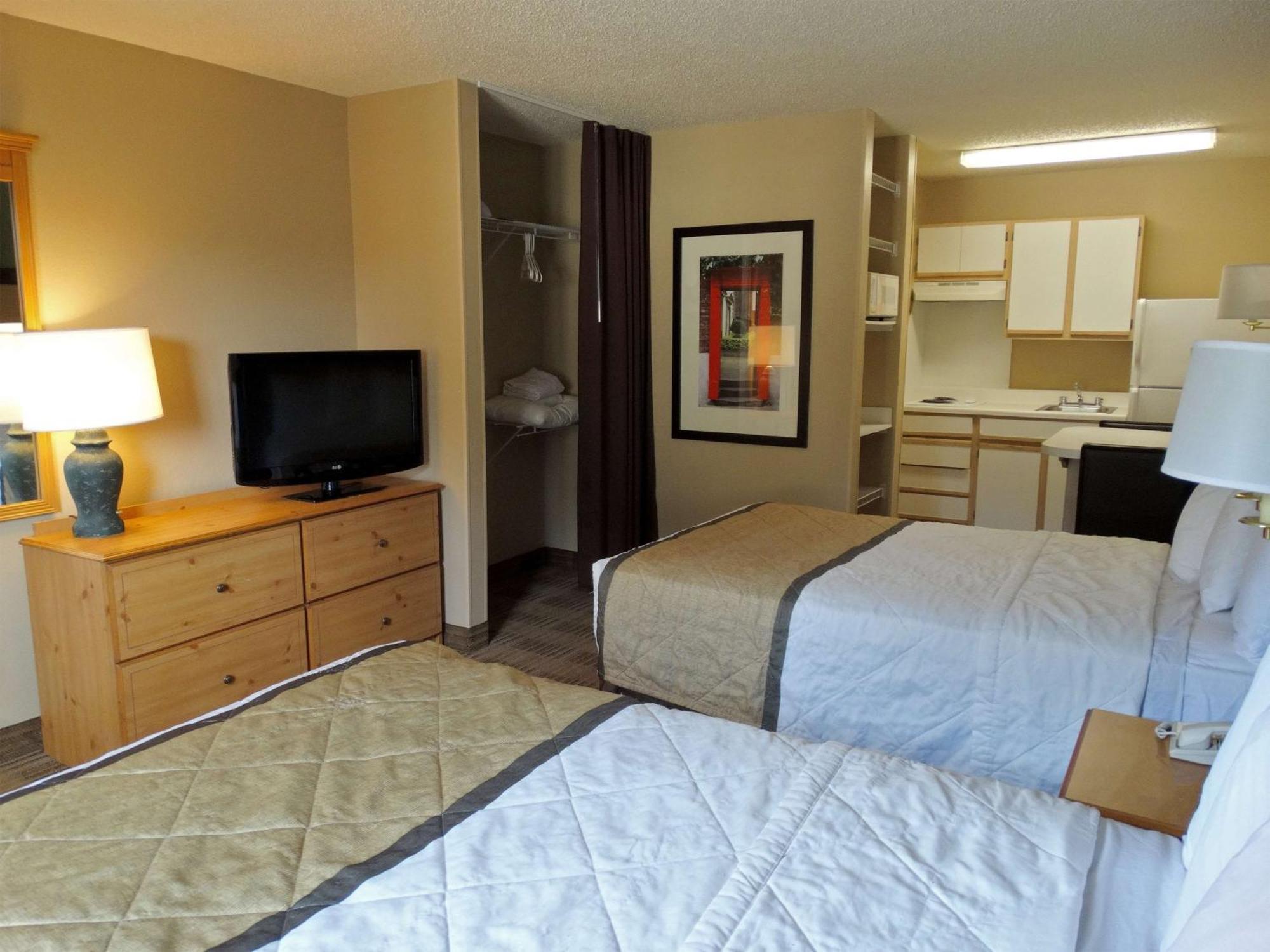 Hotel Extended America - - Carillon Park Clearwater
