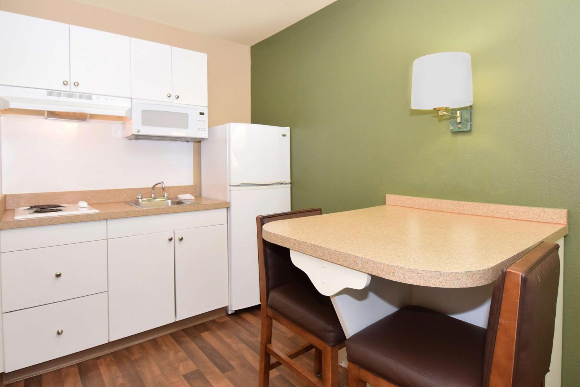 Hotel Extended America - - Carillon Park Clearwater