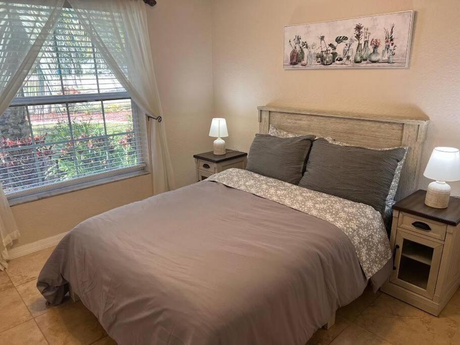 Tropical Paradise - Heated Pool, & Bbq - Close To Restaurants & Beaches! * Clearwater