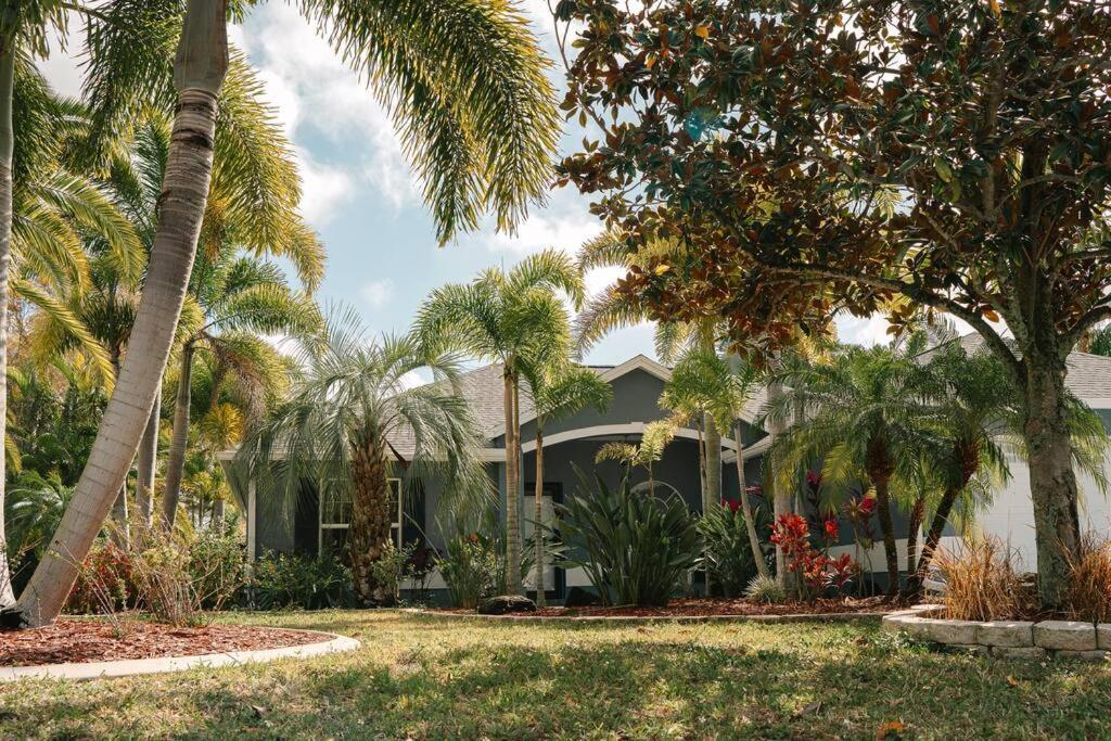 Tropical Paradise - Heated Pool, & Bbq - Close To Restaurants & Beaches! Holiday home Clearwater