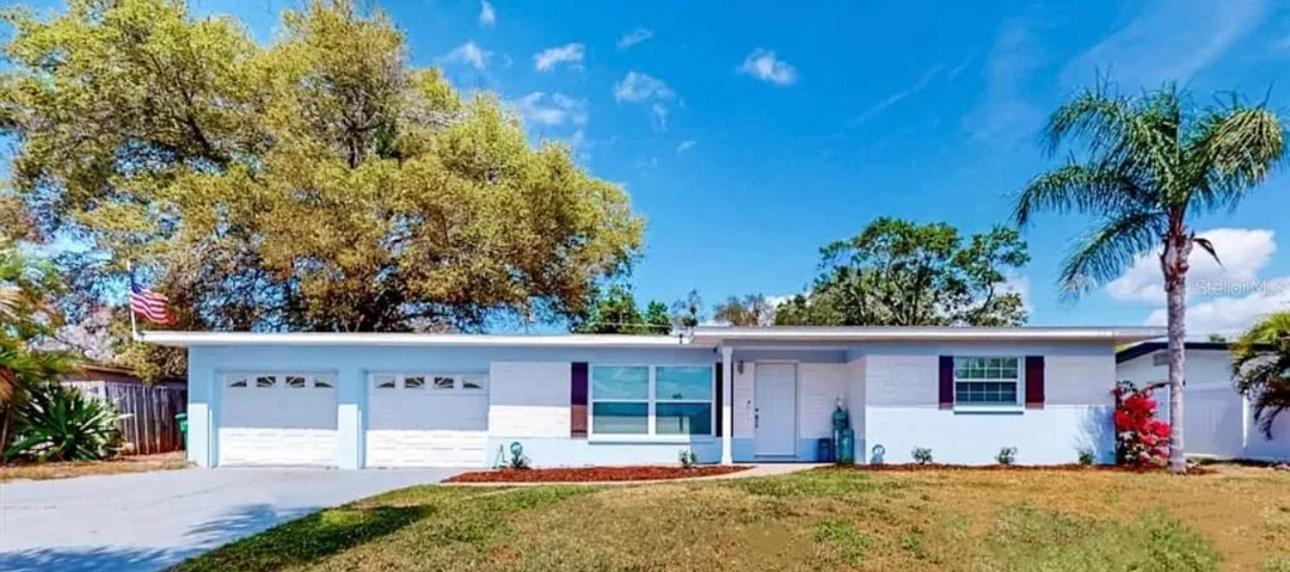 Holiday home Spacious Clearwater Vacation House Pet Friendly Fire Pit 14 Close To Beaches Baycare Ballpark And Ruth Eckerd Hall