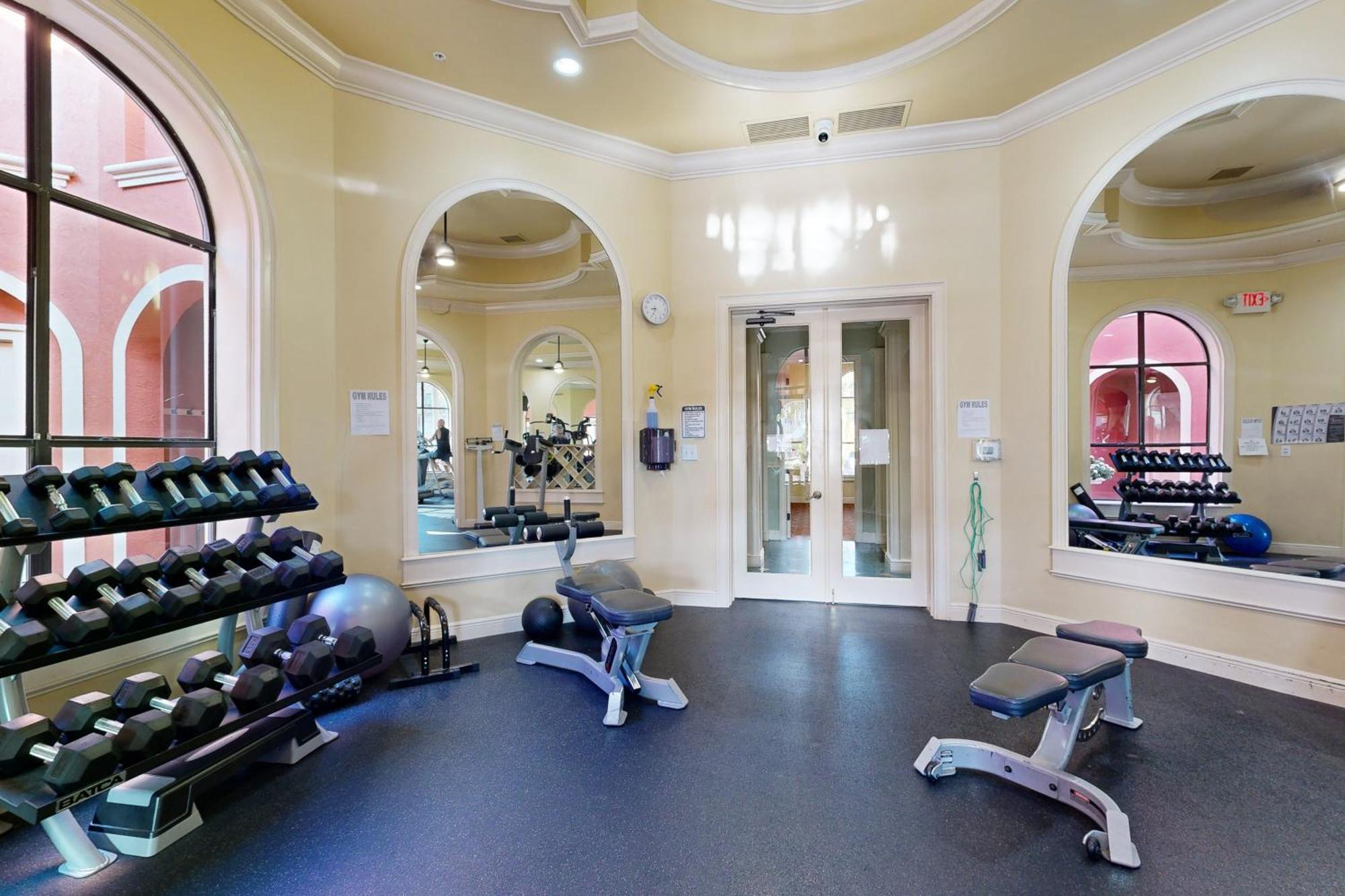 Captivation Apartment Clearwater