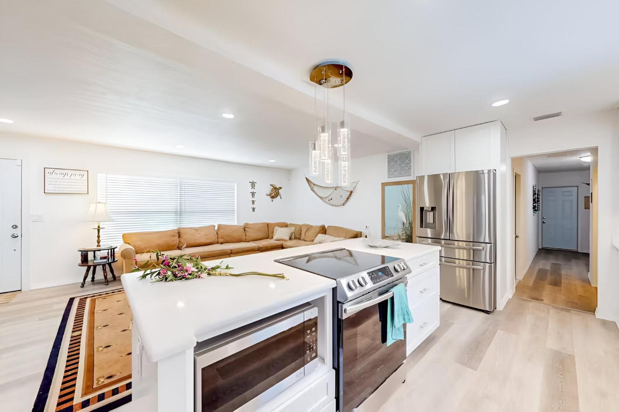 Holiday home Spacious Clearwater Vacation House Pet Friendly Fire Pit 14 Close To Beaches Baycare Ballpark And Ruth Eckerd Hall Clearwater