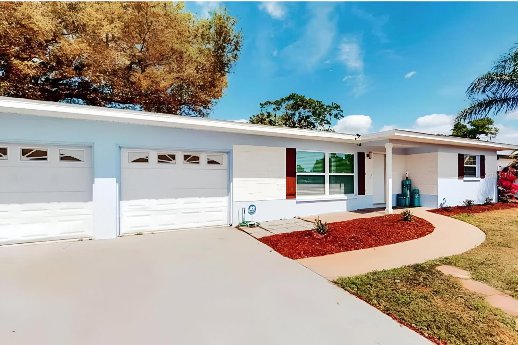 Spacious Clearwater Vacation House Pet Friendly Fire Pit 14 Close To Beaches Baycare Ballpark And Ruth Eckerd Hall Holiday home