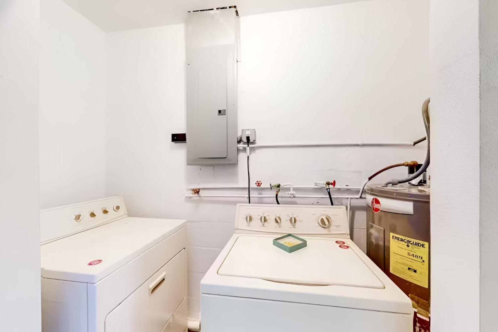 Spacious Clearwater Vacation House Pet Friendly Fire Pit 14 Close To Beaches Baycare Ballpark And Ruth Eckerd Hall Holiday home *