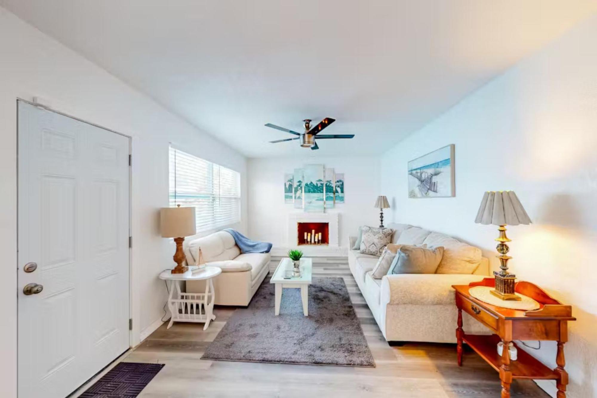 Spacious Clearwater Vacation House Pet Friendly Fire Pit 14 Close To Beaches Baycare Ballpark And Ruth Eckerd Hall Holiday home *