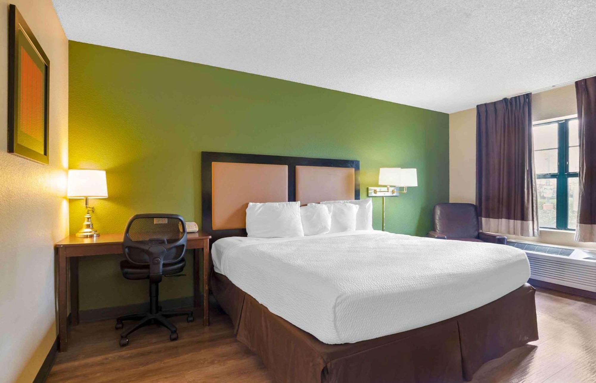 Hotel Extended America - - Carillon Park