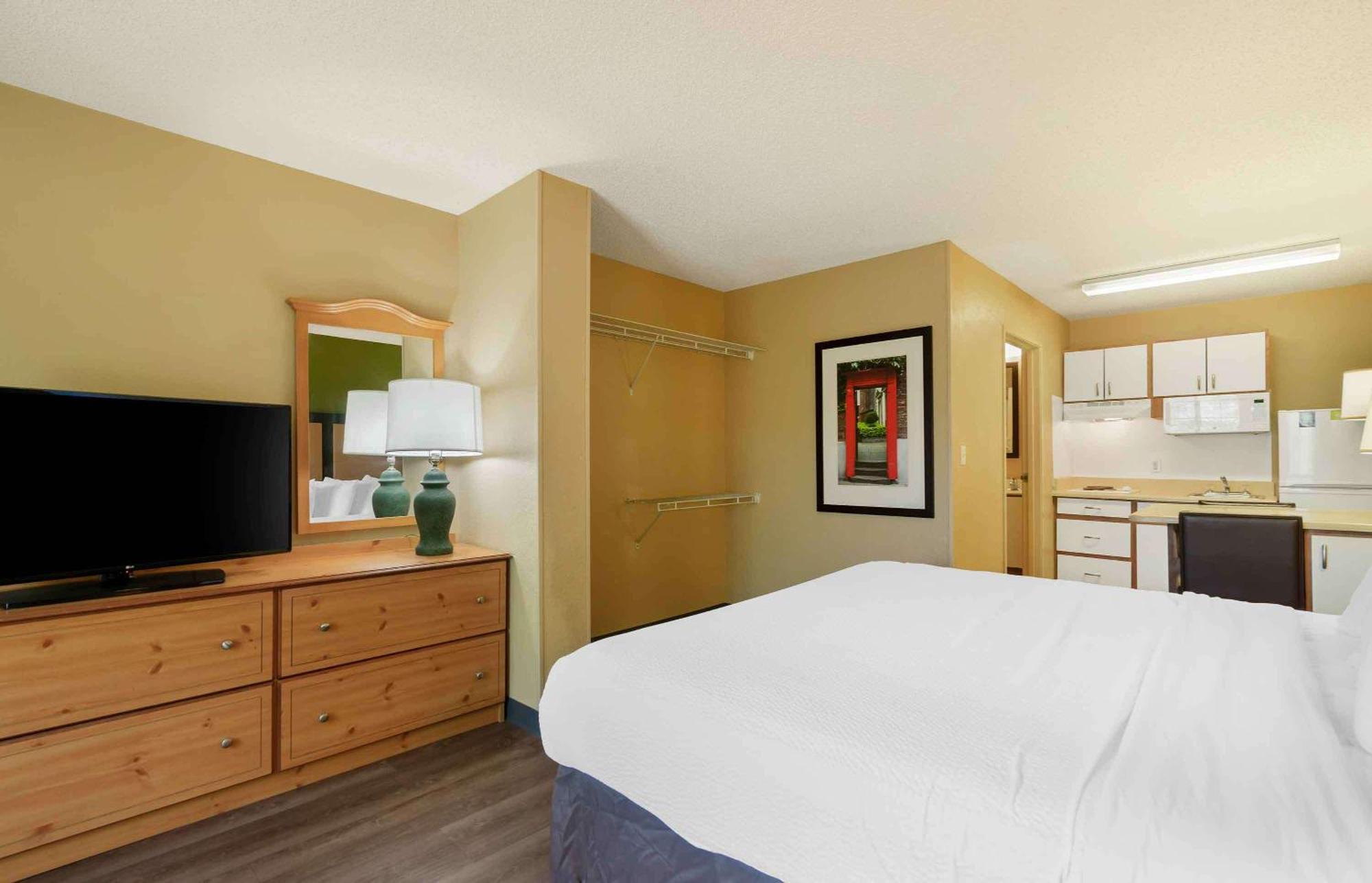Extended America - - Carillon Park Hotel Clearwater