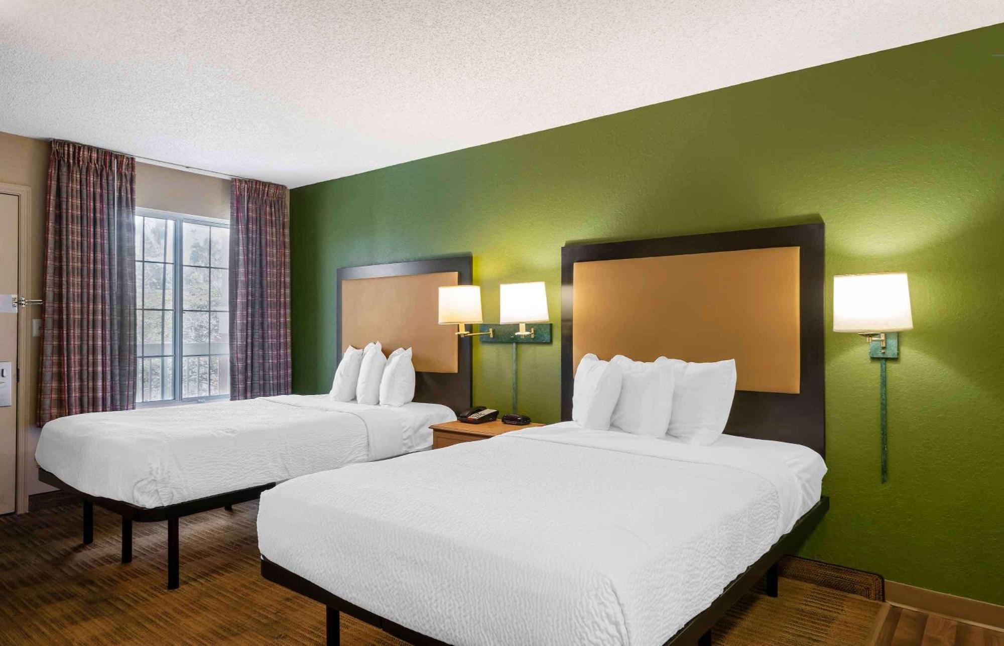 Extended America - - Carillon Park Hotel Clearwater