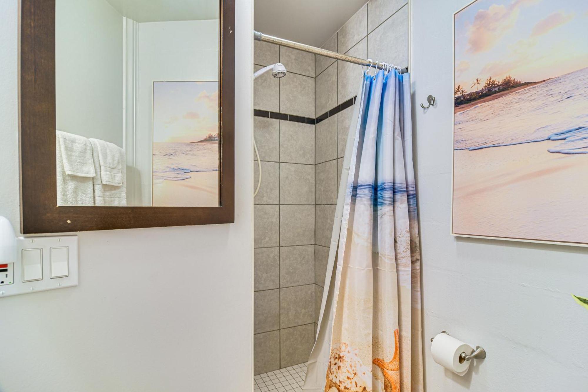 Peaceful Near Golf Course In Clearwater!