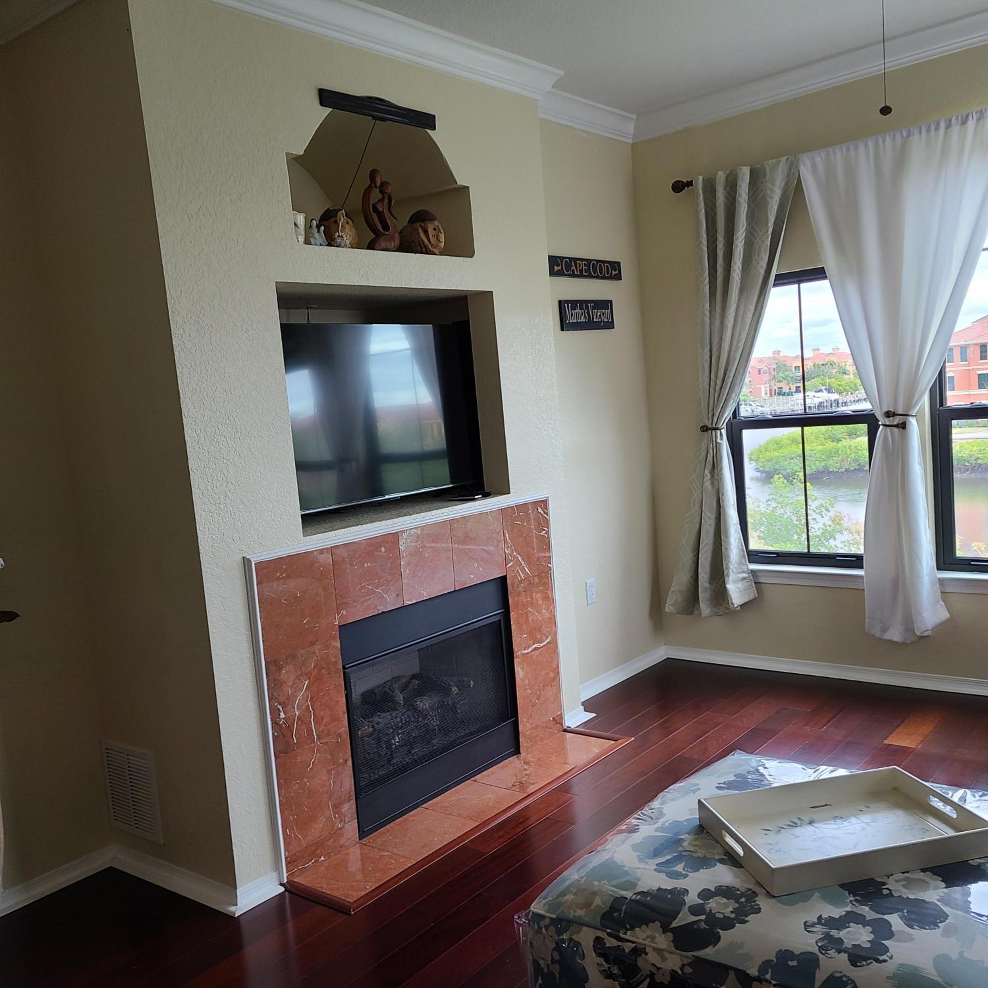 Apartment Bayview