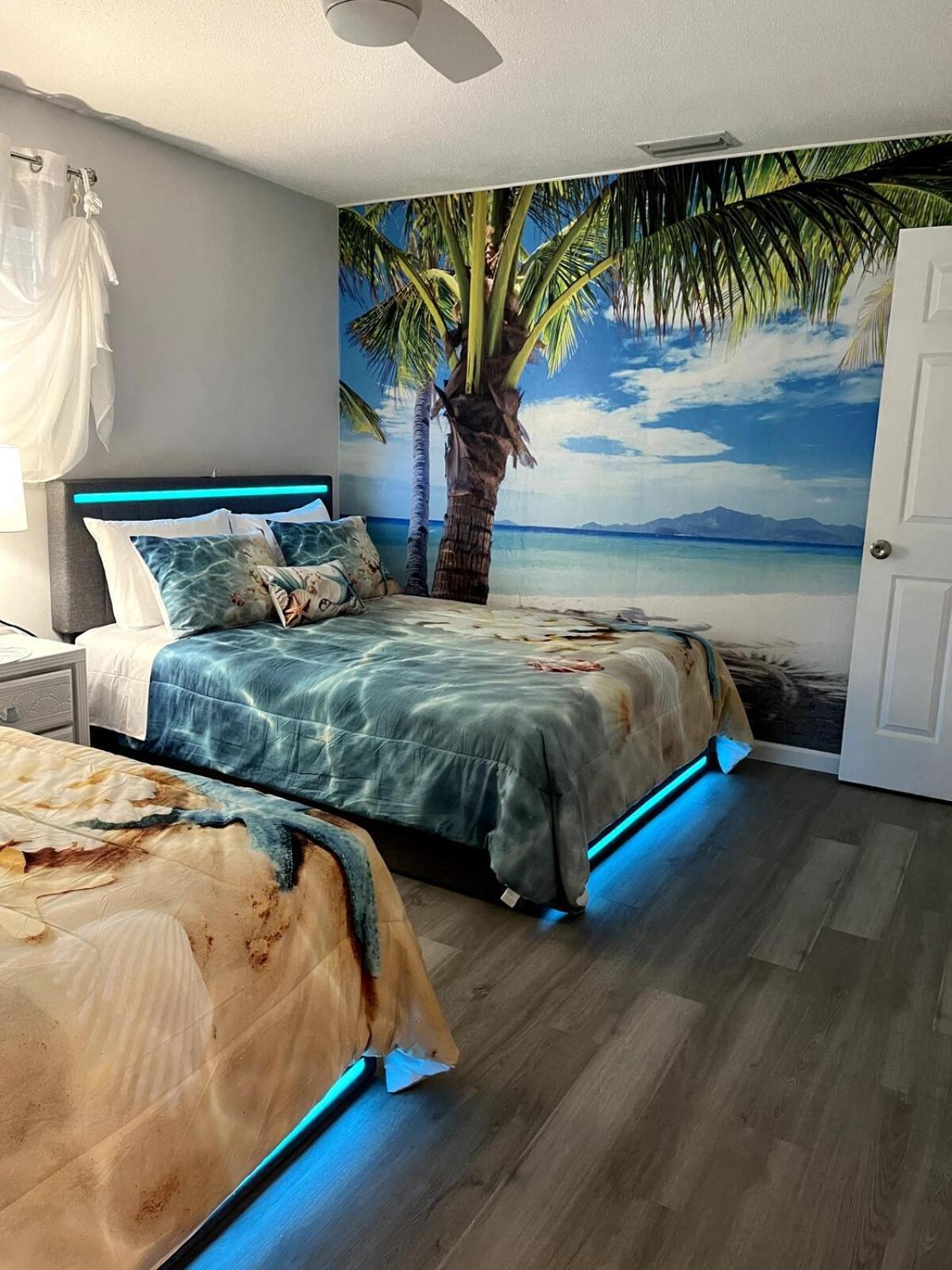 Holiday home Tropical House *