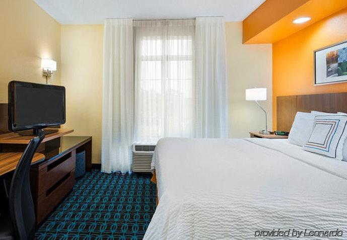 Hotel Fairfield And By Marriott 3*