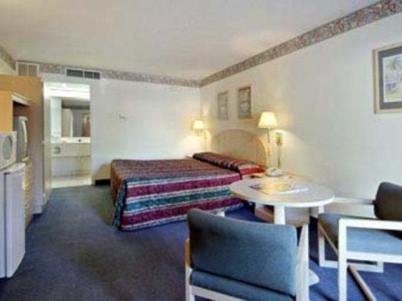 Ramada Limited And Clearwater