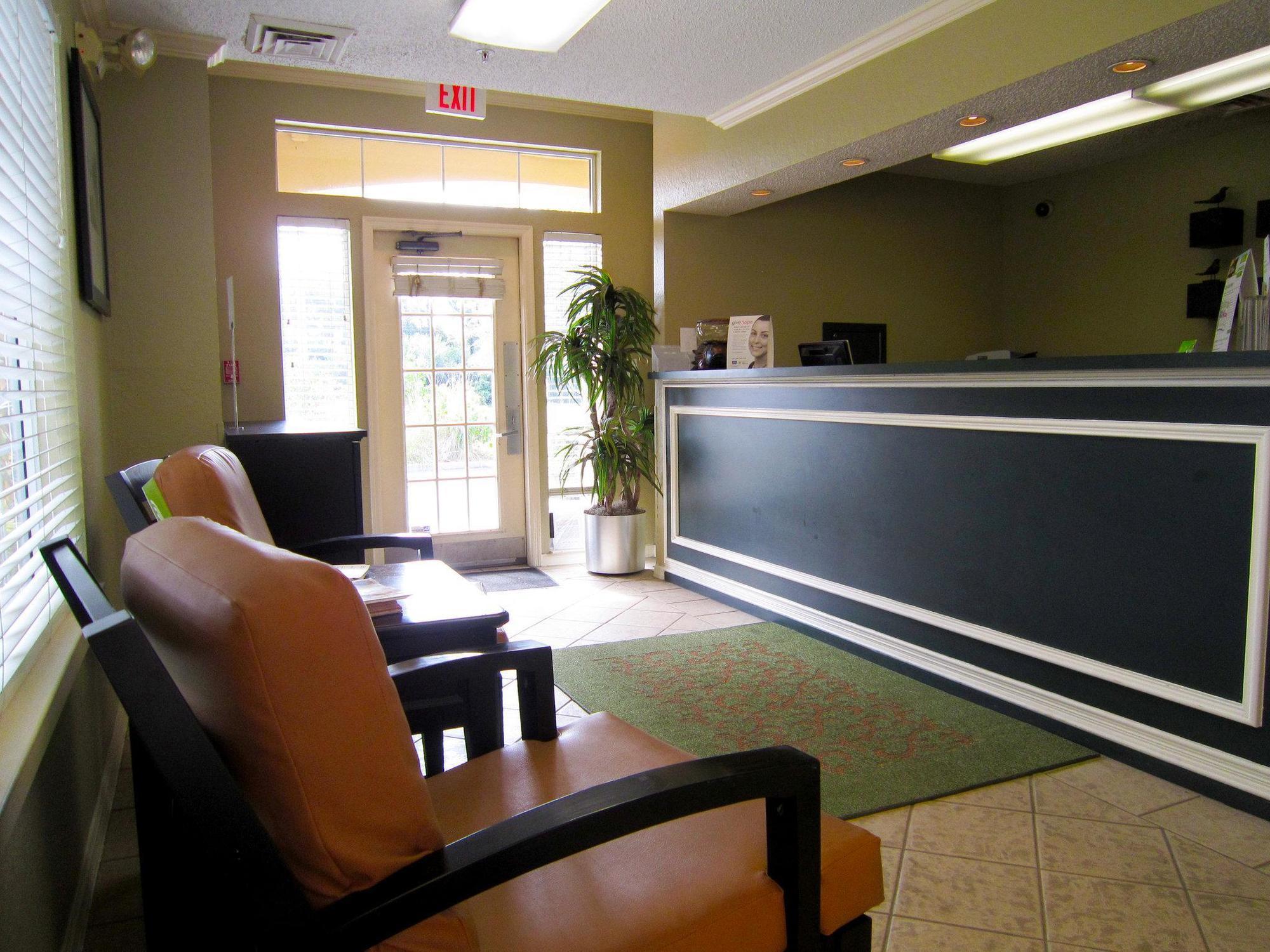 Extended America - - Carillon Park Hotel Clearwater