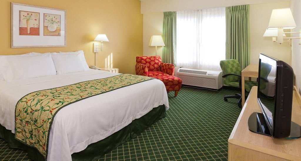 Fairfield And By Marriott 3*