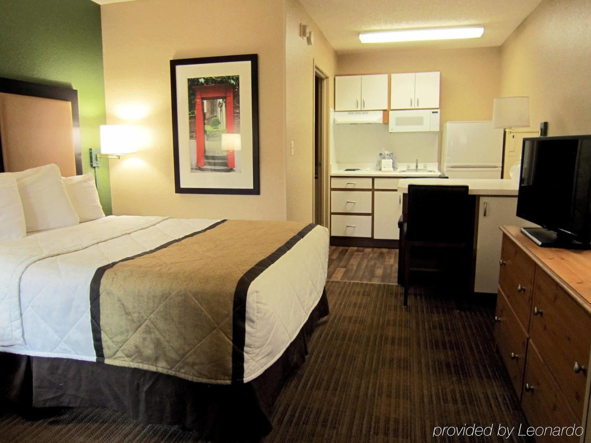 Extended America - - Carillon Park Hotel 2*