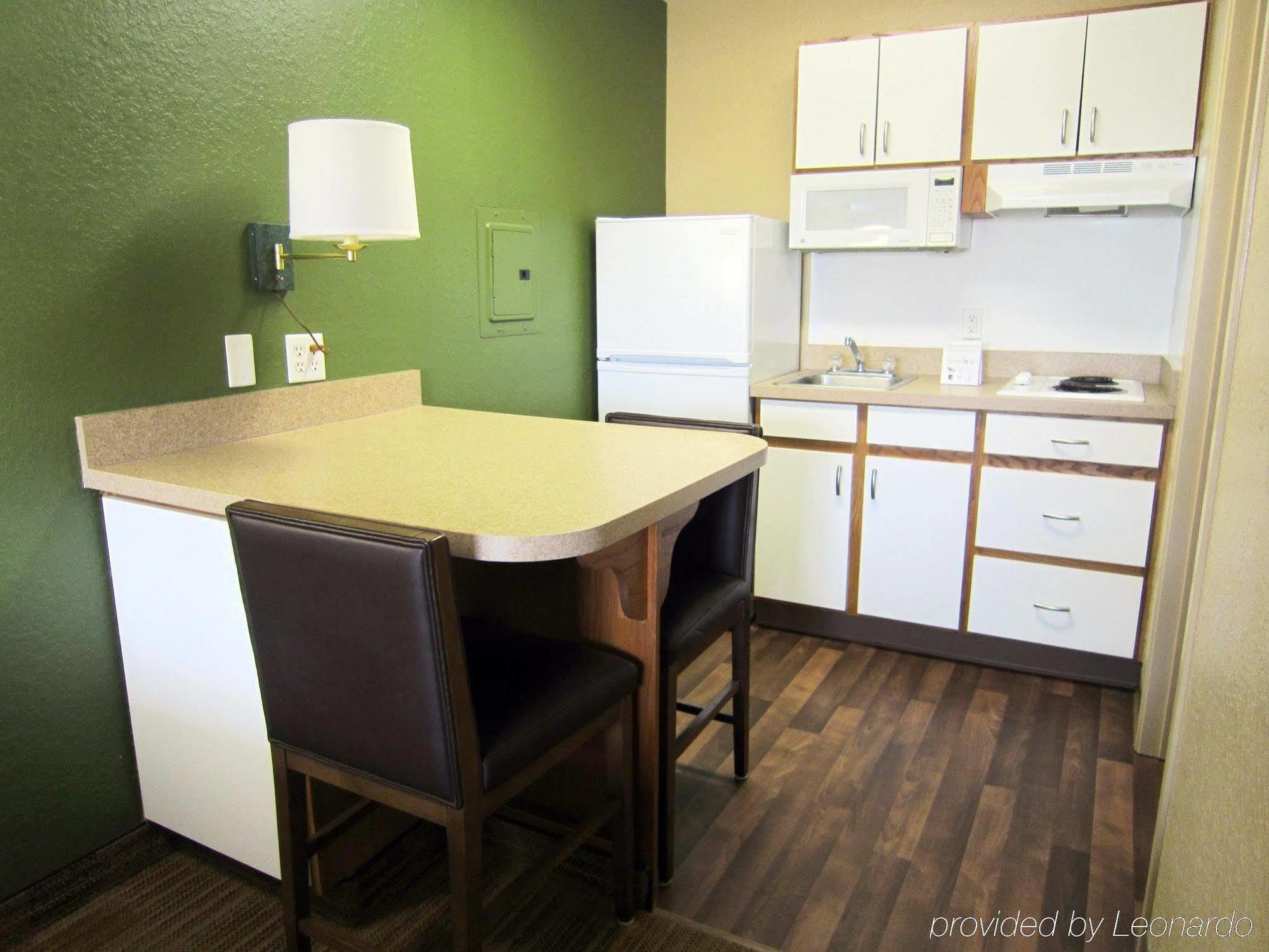 Hotel Extended America - - Carillon Park Clearwater