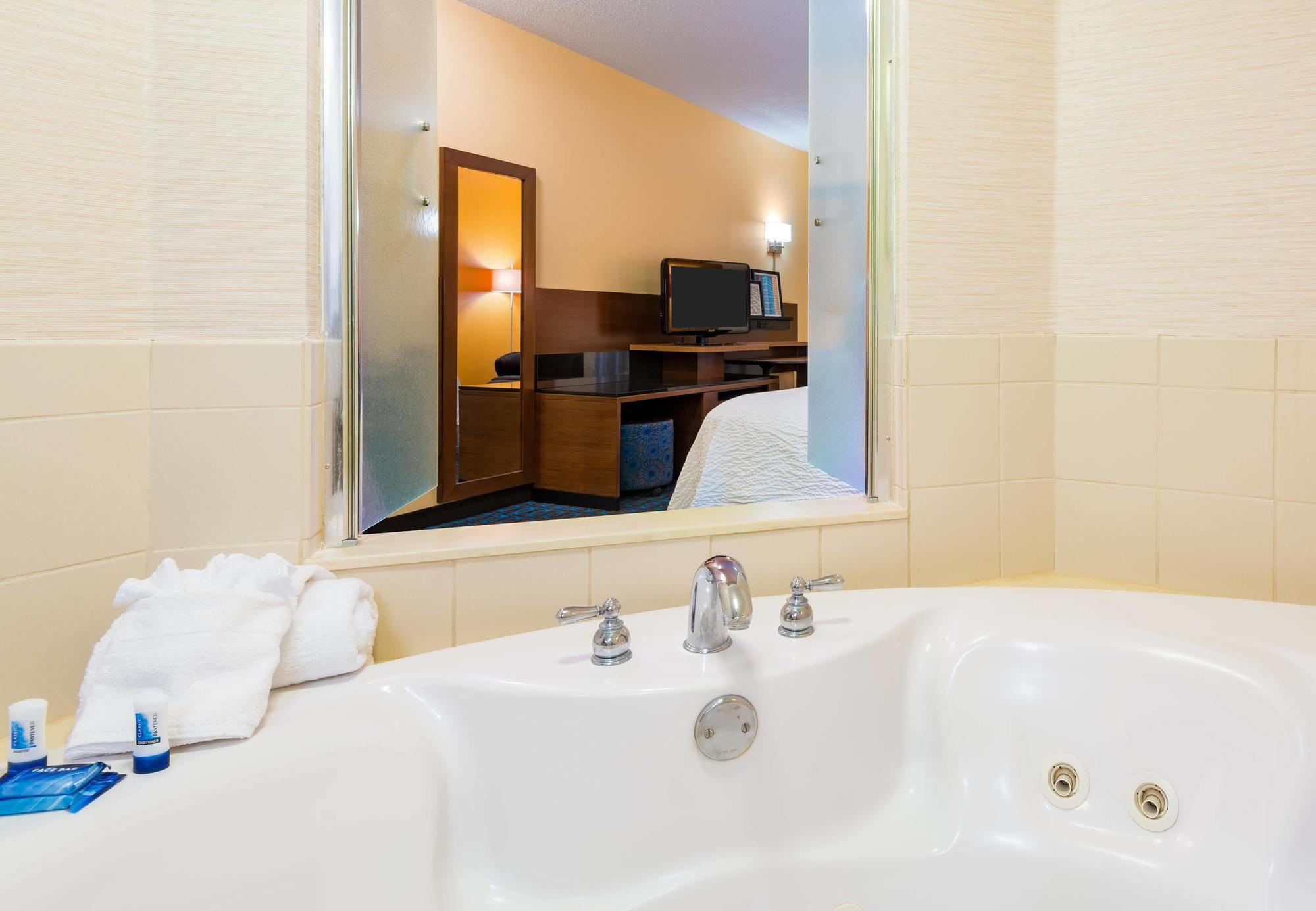 Fairfield And By Marriott Hotel 3*